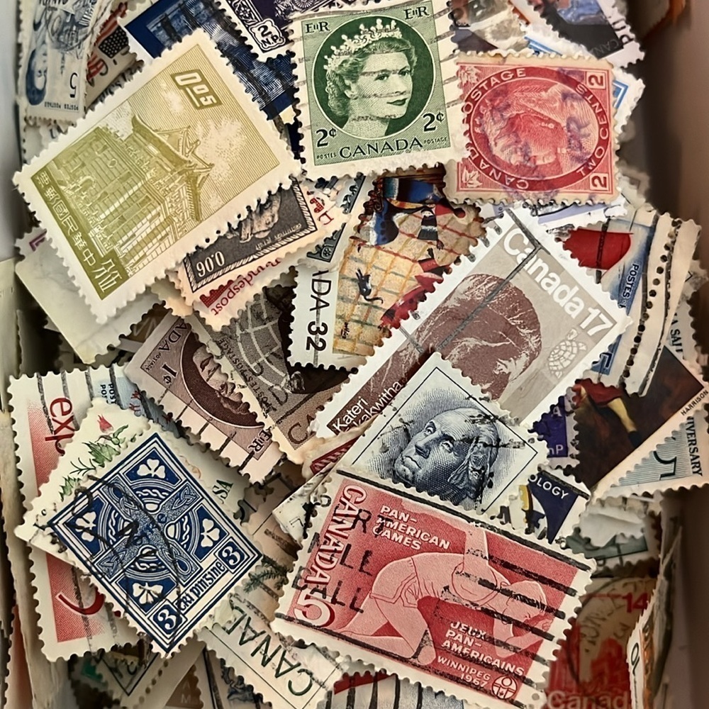 200 random used postage stamps- # envelope 1 - Picture 2 of 2